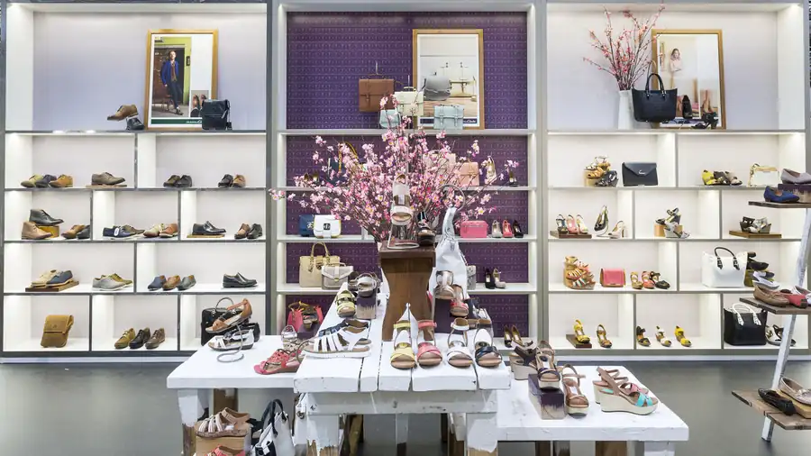 Clarks — C7+ Store Concept